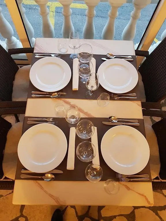 Hotel Argentum 비르브닉