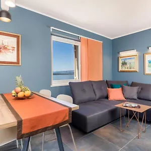 Heni Apartament